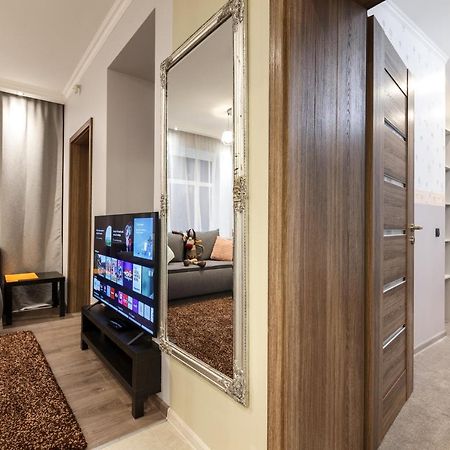Parkcosylux Two Bedrooms Apart Free Parking Riga Exterior photo