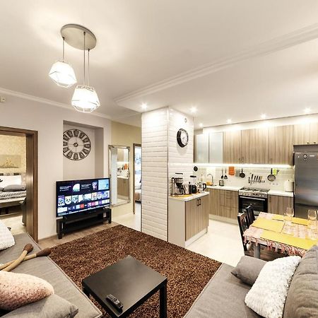 Parkcosylux Two Bedrooms Apart Free Parking Riga Exterior photo