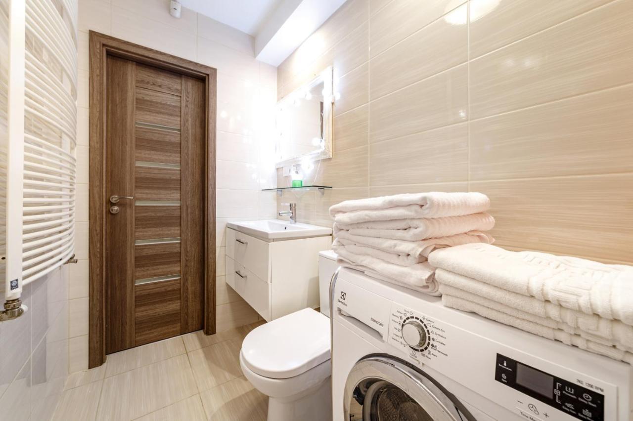 Parkcosylux Two Bedrooms Apart Free Parking Riga Exterior photo